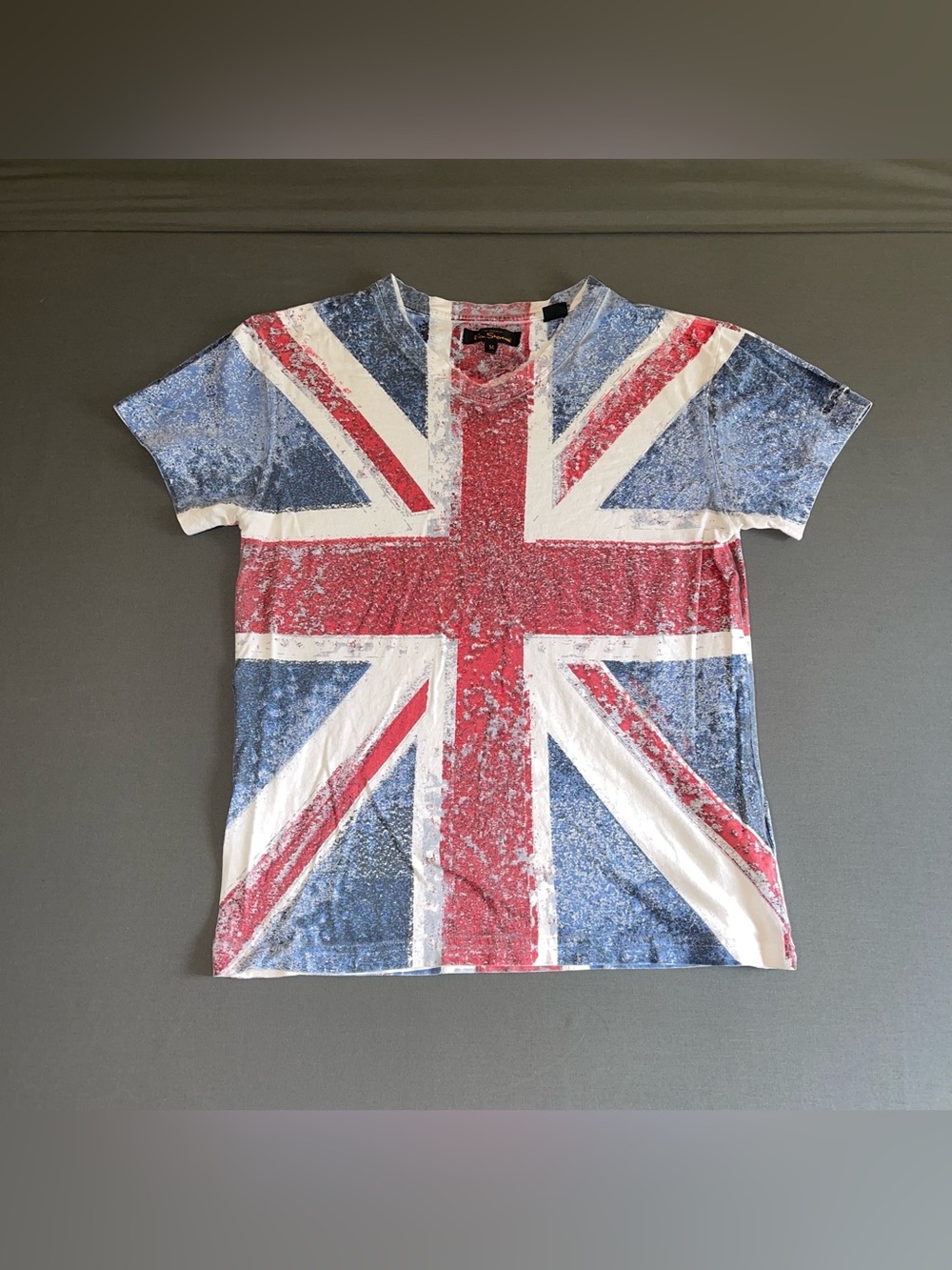The Original Ben Sherman British Flag V Neck T-Shirt Women’s Size Medium